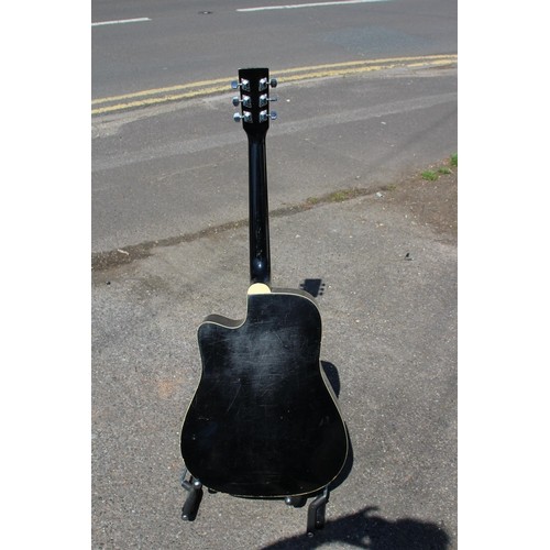 734 - GREMLIN STARSON AND COUNTRYMAN GUITARS