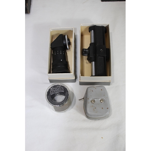 724 - QUANTITY OF CAMERAS ETC