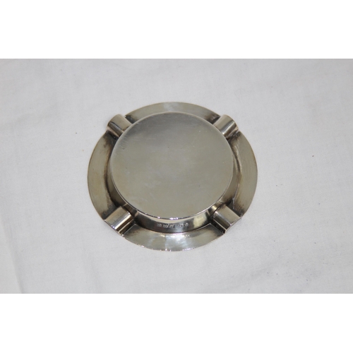 1025 - SILVER ASHTRAY - 20G - BIRMINGHAM 1953 - DEAKIN AND FRANCIS
7.5CM