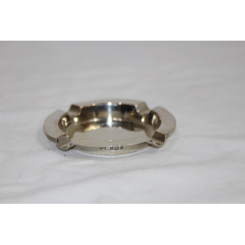 1025 - SILVER ASHTRAY - 20G - BIRMINGHAM 1953 - DEAKIN AND FRANCIS
7.5CM