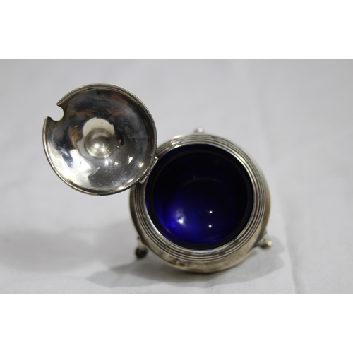 1028 - SILVER MUSTARD POT WITH LINER - 34G SILVER ONLY - BIRMINGHAM 1911 - MARTIN HALL AND CO