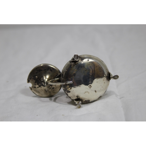 1028 - SILVER MUSTARD POT WITH LINER - 34G SILVER ONLY - BIRMINGHAM 1911 - MARTIN HALL AND CO