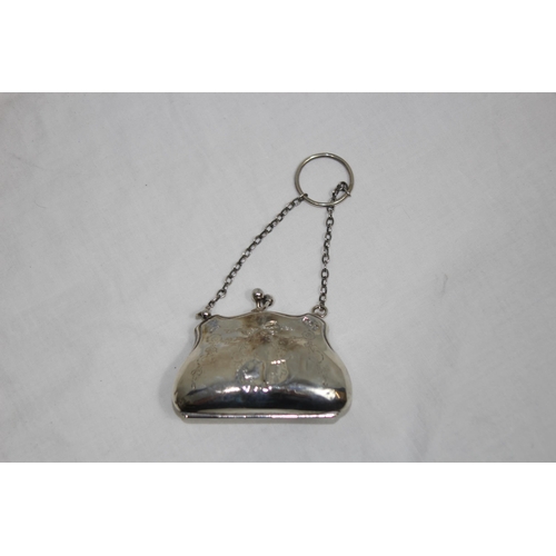1033 - SILVER PURSE - BIRMINGHAM 1912 - DAVIS MOSS AND CO