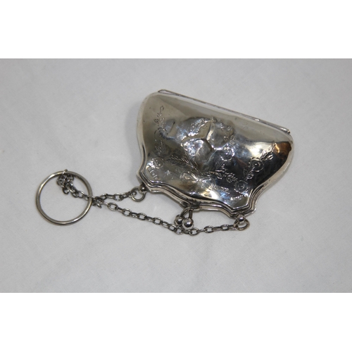 1033 - SILVER PURSE - BIRMINGHAM 1912 - DAVIS MOSS AND CO