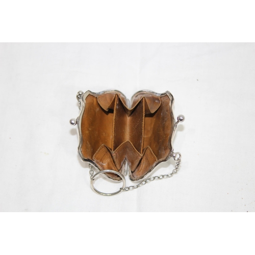 1033 - SILVER PURSE - BIRMINGHAM 1912 - DAVIS MOSS AND CO