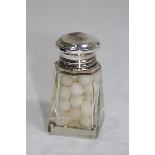 1036 - SILVER SMELLING SALTS BOTTLE - BIRMINGHAM 1937 - W.J MYATT
