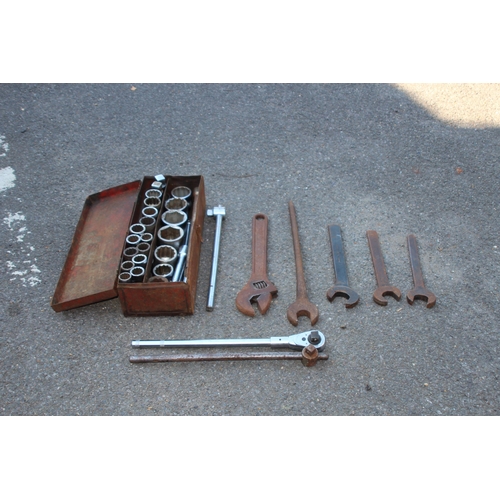 Lot 502       