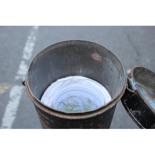 745 - POST WAR 1952 BRITISH MAP CONTAINER - C/W ALDERSHOT MAPS
107CM