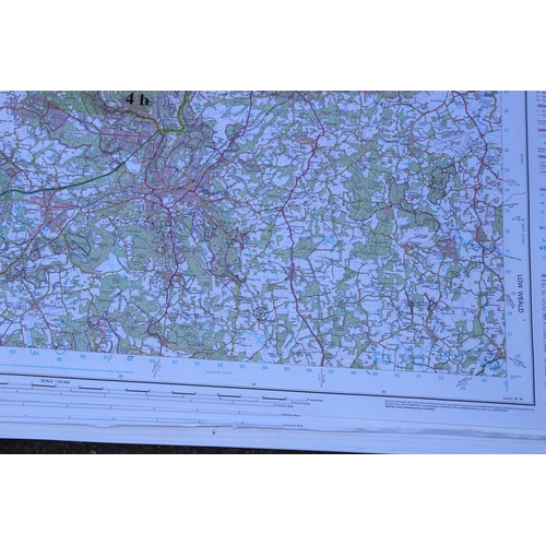 745 - POST WAR 1952 BRITISH MAP CONTAINER - C/W ALDERSHOT MAPS
107CM