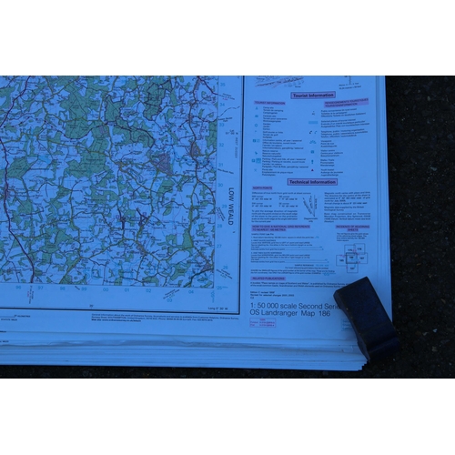 745 - POST WAR 1952 BRITISH MAP CONTAINER - C/W ALDERSHOT MAPS
107CM