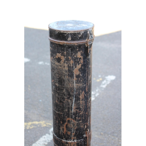 745 - POST WAR 1952 BRITISH MAP CONTAINER - C/W ALDERSHOT MAPS
107CM