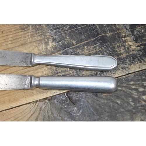 746 - WW2 DATED GERMAN BOWL AND 2 KNIVES