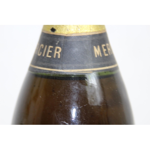 748 - BOTTLE OF WW2 ALLIES MERCIER CHAMPAGNE