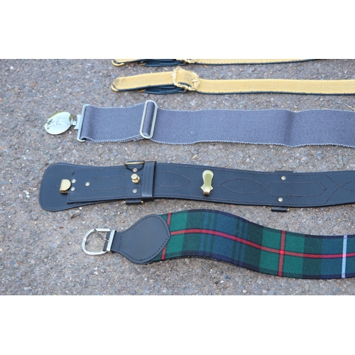 749 - BRISTISH POST WAR MILITARY BELT ACCOUTREMENTS