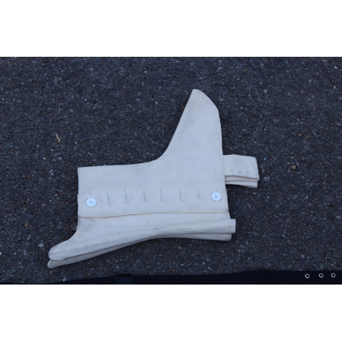 749 - BRISTISH POST WAR MILITARY BELT ACCOUTREMENTS