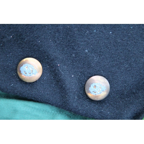 762 - QUANTITY OF MILITARY UNIFORM