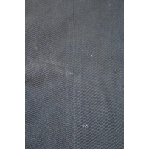 762 - QUANTITY OF MILITARY UNIFORM