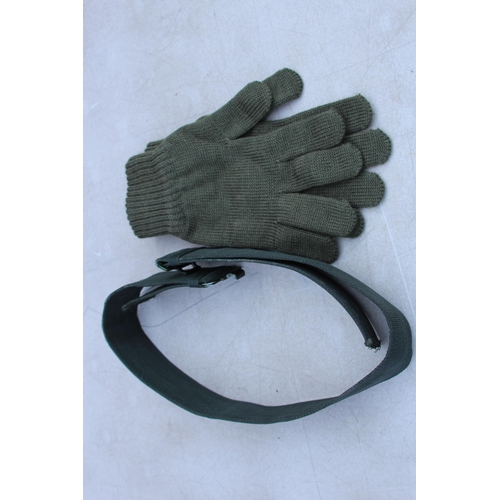 762 - QUANTITY OF MILITARY UNIFORM