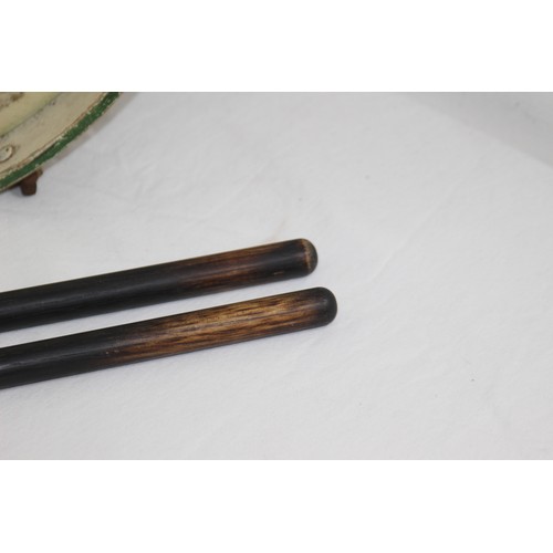 744 - HITLER YOUTH DRUM AND STICKS - CIRCA LATE 30S
33CM