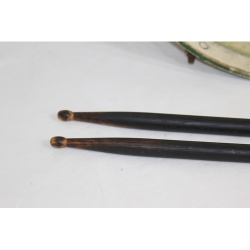 744 - HITLER YOUTH DRUM AND STICKS - CIRCA LATE 30S
33CM