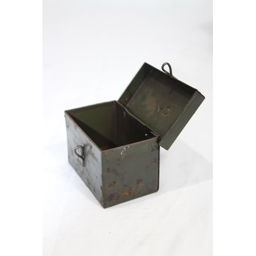 750 - QUANTITY OF MILITARY TINS x6 plus SHELL