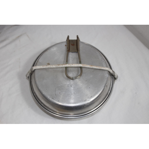 752 - INTERESTING MILITARY EPHEMERA