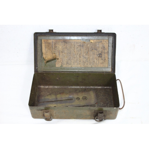 752 - INTERESTING MILITARY EPHEMERA