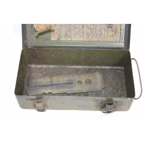 752 - INTERESTING MILITARY EPHEMERA