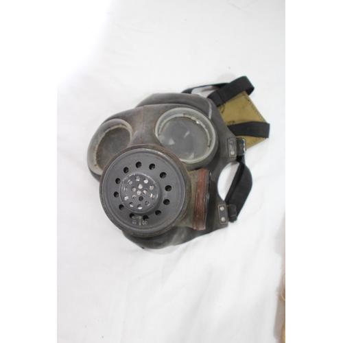 752 - INTERESTING MILITARY EPHEMERA