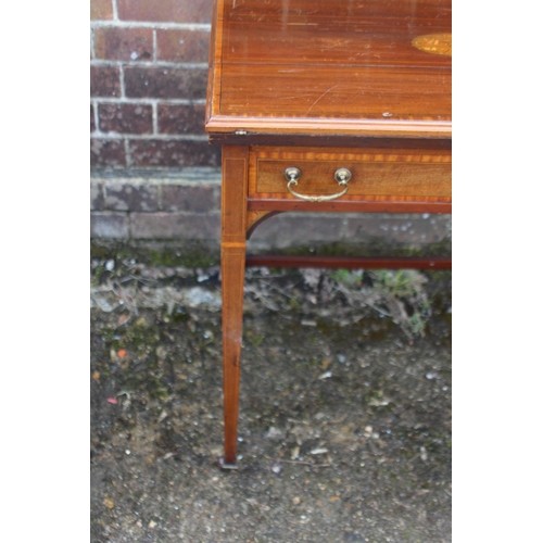 43 - ANTIQUE EDWARDIAN WRITING DESK
60 X 70 X 72CM