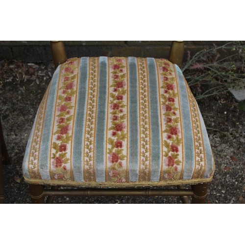 48 - PAIR OF VINTAGE BEDROOM CHAIRS 
37 X 40 X 85CM