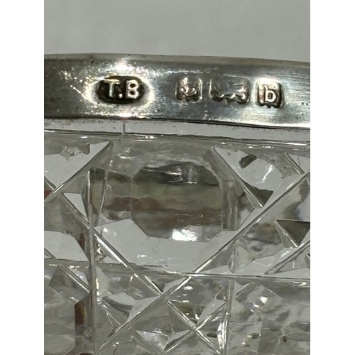 1026 - PAIR OF SILVER AND GLASS SALTS - BIRMINGHAM 1901 - T. BEARDSMORE