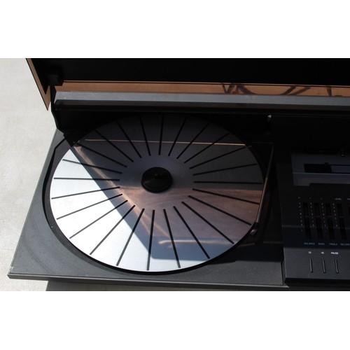 736 - BANG AND OLUFSEN BEOCENTER 2200 AND PAIR OF BEOVOX X25 SPEAKERS