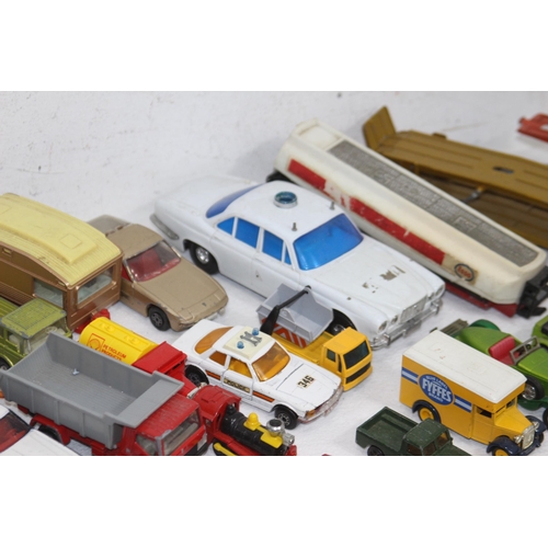575 - QUANTITY OF DIE CAST VEHICLES
