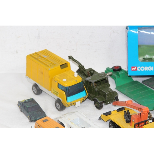 576 - QUANTITY OF DIE CAST VEHICLES