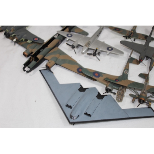 577 - QUANTITY OF MODEL AIRCRAFT AND UNMADE MODEL OF H.M.S VICTORY