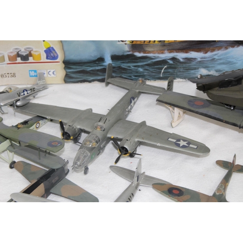 577 - QUANTITY OF MODEL AIRCRAFT AND UNMADE MODEL OF H.M.S VICTORY