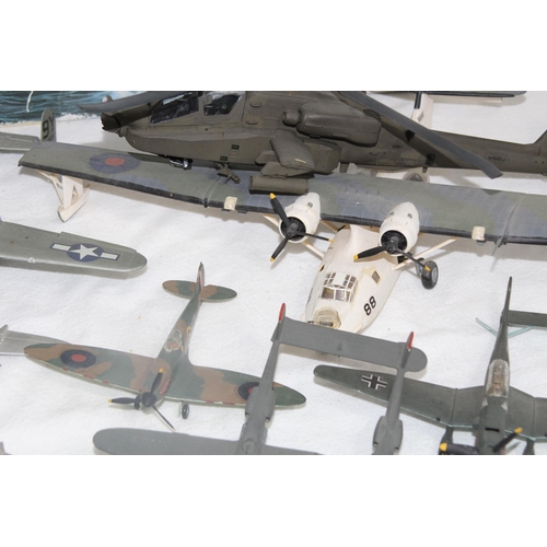 577 - QUANTITY OF MODEL AIRCRAFT AND UNMADE MODEL OF H.M.S VICTORY
