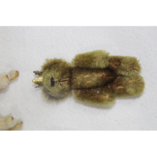 580 - VINTAGE BERLIN BEAR WITH ANTIQUE BEAR AND DOG
17CM