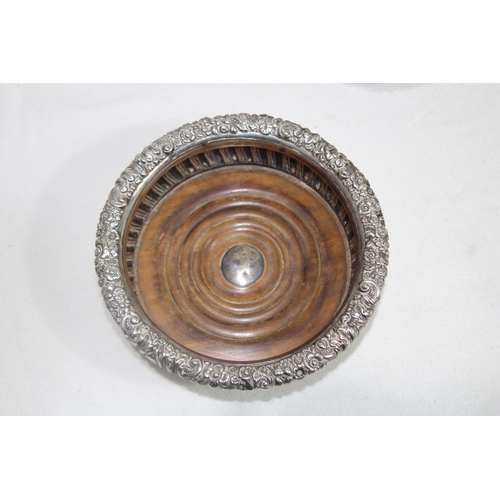 1050 - PAIR OF SILVER WINE COASTERS - SHEFFIELD 1820 - THOMAS AND JOHN SETTLE