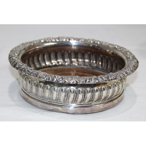 1050 - PAIR OF SILVER WINE COASTERS - SHEFFIELD 1820 - THOMAS AND JOHN SETTLE