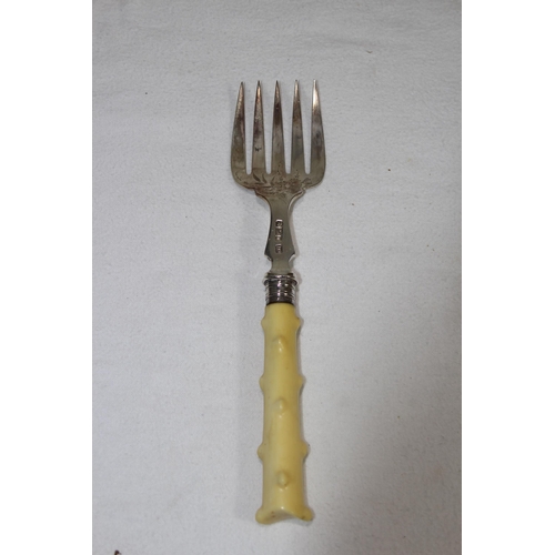 1053 - SILVER FISH SERVERS - SHEFFIELD 1905 - HAROLD ATKIN