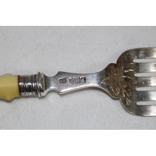 1053 - SILVER FISH SERVERS - SHEFFIELD 1905 - HAROLD ATKIN