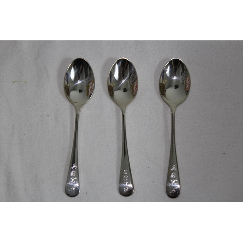 1055 - 3 X INDIVIDUAL BOXED TEASPOONS - 42G TOAL WEIGHT - BIRMINGHAM 2000 AND 2003 - DEREK BURRIDGE