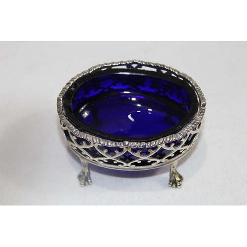 1056 - PAIR OF SILVER SALTS WITH LINERS - 131.5G SILVER ONLY - LONDON 1769 - D AND R HENNELL