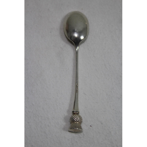 1057 - 3 x SILVER SPOONS WITH THISTLE FINIAL - 11G - BIRMINGHAM 1993 - W.JOHNSON AND SON, 11.5G - SHEFFIELD... 