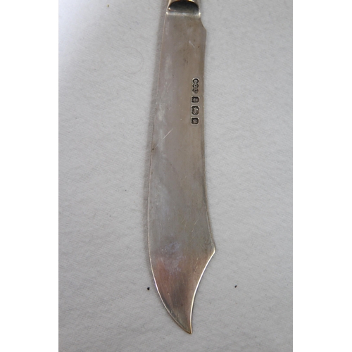 1059 - SIX SILVER FISH KNIVES AND FORKS IN CASE - BIRMINGHAM 1902 - ELKINGTON AND CO