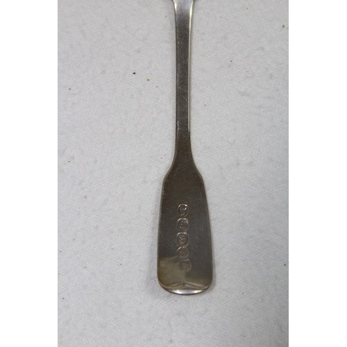 1063 - 2 X SILVER TEASPOONS - 15.5G - SHEFFIELD 1909 - JOHN HOLMES AND 16.5G - LONDON 1830
