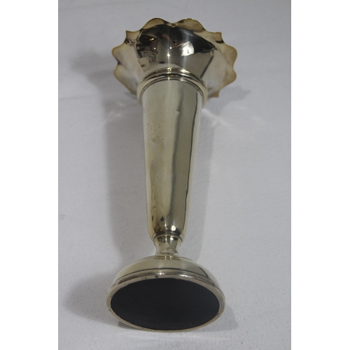 1067 - LARGE SILVER VASE - LONDON 1925