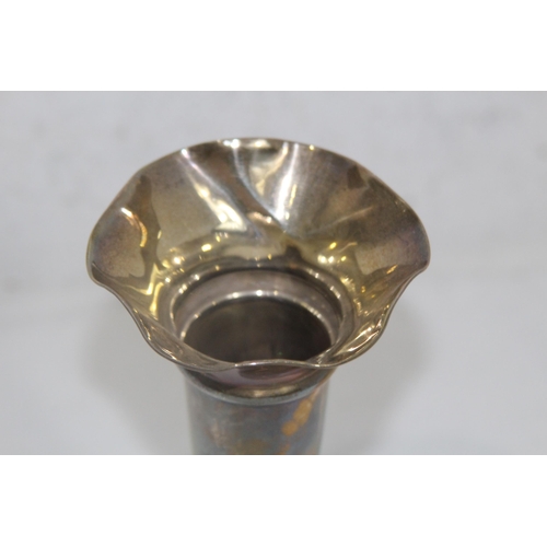 1068 - SMALL SILVER VASE - 65G - BIRMINGHAM - HENRY MATTHEWS